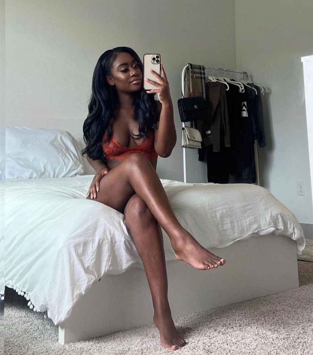 Beylikdüzü Ateşli Escort Bayan Kaliteli Kadınlık Sunuyor
